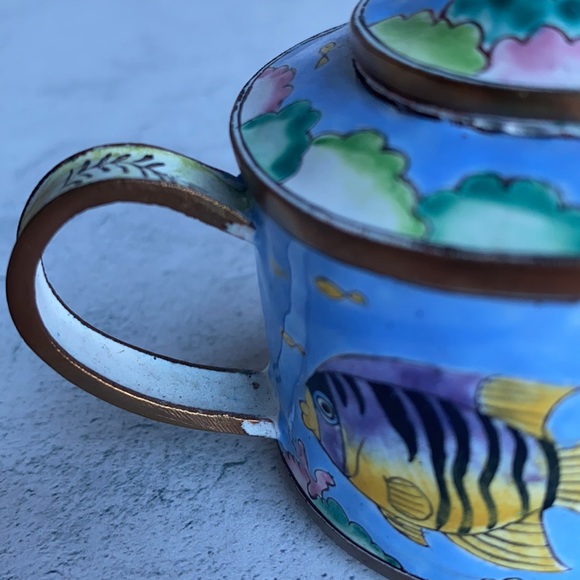 Mini Teapot with Painted Fish - Picture 4 of 7